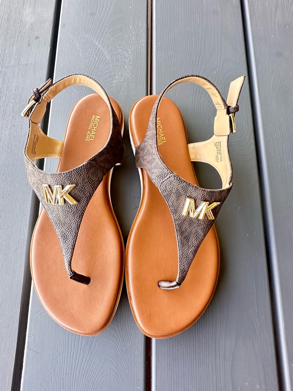 Michael Kors Brown MK Logo Thong Sandals Sz 10